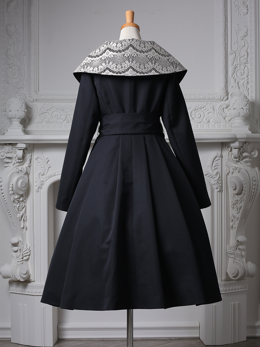 Flowers in a Vase Coat by Juliette et Justine