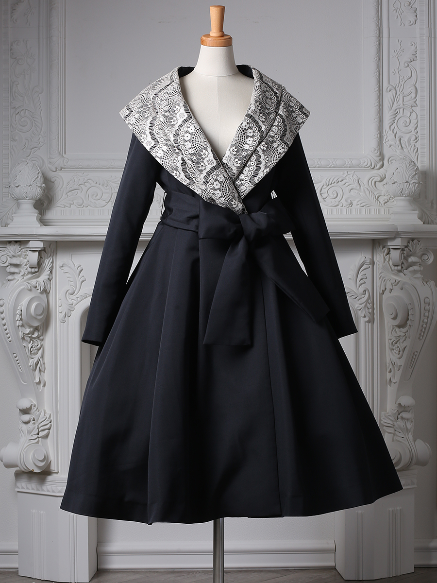 Flowers in a Vase Coat by Juliette et Justine