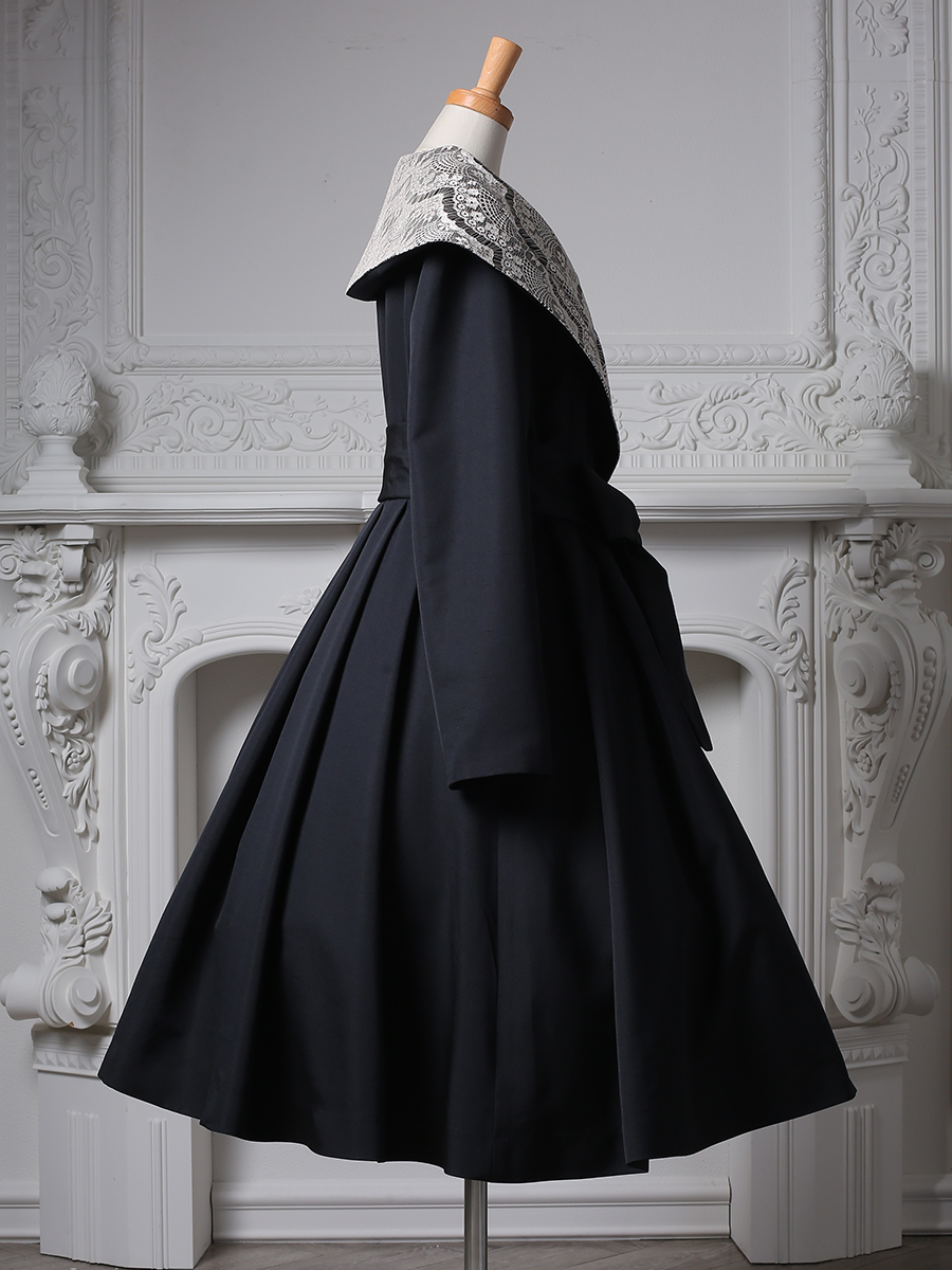 Flowers in a Vase Coat by Juliette et Justine