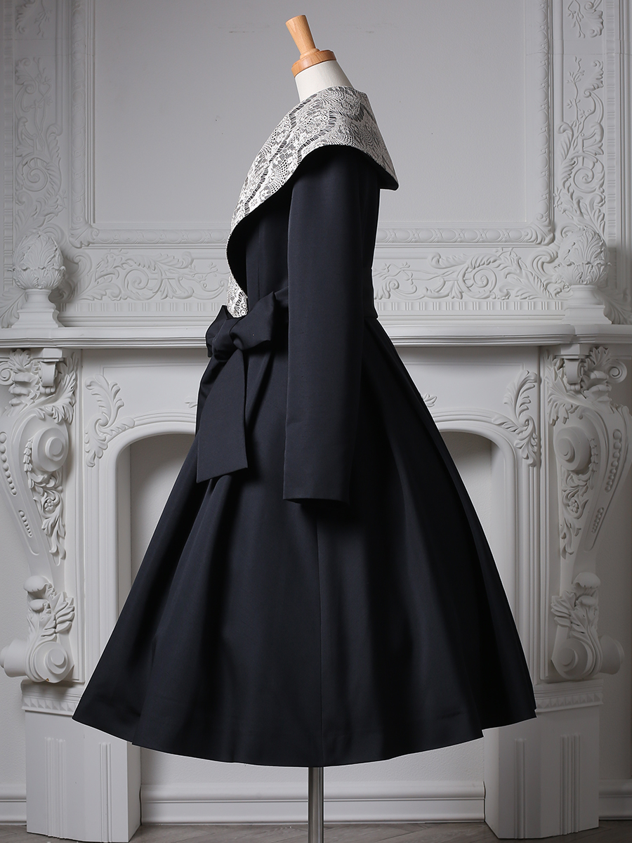 Flowers in a Vase Coat by Juliette et Justine